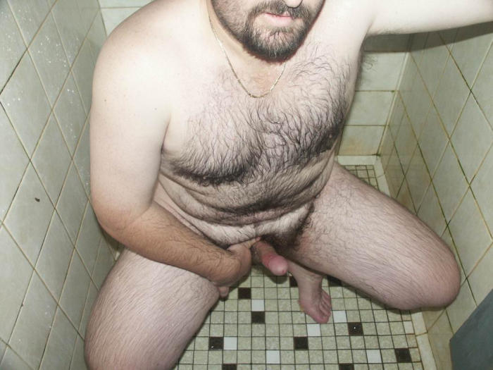 083